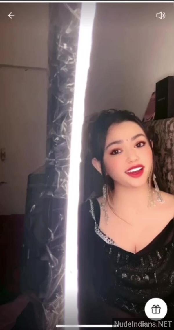https://pub-5fcdf72a54cd4edbb03ec3edaa415a42.r2.dev/nakedleaks/adorable_islamic_girl_reveals_body_on_cam_in_traditional_attire/0.jpg