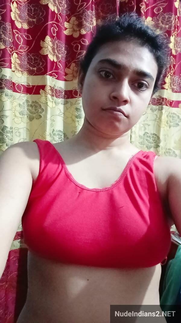 https://pub-5fcdf72a54cd4edbb03ec3edaa415a42.r2.dev/nakedleaks/adorable_muslim_girlfriend_muskan_shaikh's_intimate_bathroom_selfies/29.jpg