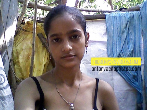https://pub-5fcdf72a54cd4edbb03ec3edaa415a42.r2.dev/nakedleaks/adorable_photos_of_a_charming_desi_girl's_hairy_chut_and_boobs/0.jpg