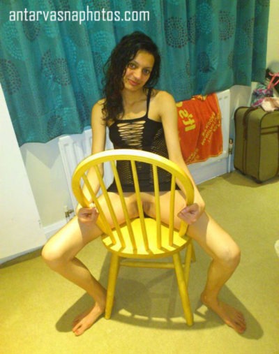 Adorable Photos of an Indian Girl's Shaved Area