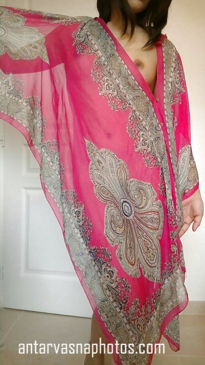 https://pub-5fcdf72a54cd4edbb03ec3edaa415a42.r2.dev/nakedleaks/adorable_pinki_flaunts_her_alluring_charm/0.jpg