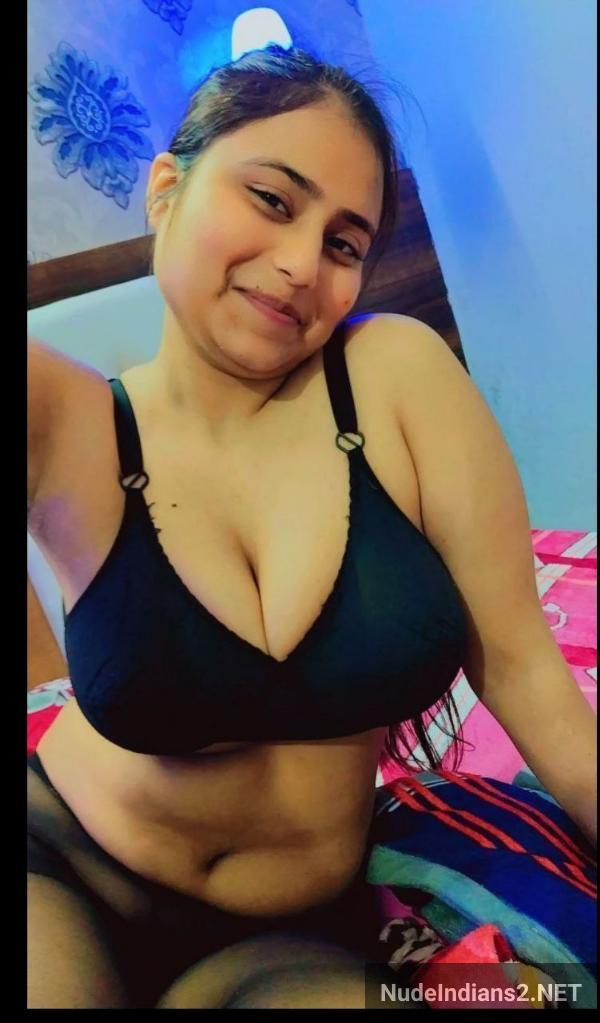 https://pub-5fcdf72a54cd4edbb03ec3edaa415a42.r2.dev/nakedleaks/adorable_punjabi_girlfriend_simran_gill_flaunts_her_busty_figure_in_intimate_photos/3.jpg