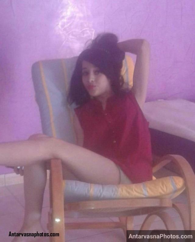 https://pub-5fcdf72a54cd4edbb03ec3edaa415a42.r2.dev/nakedleaks/adorable_young_adult's_sensual_images/6.jpg