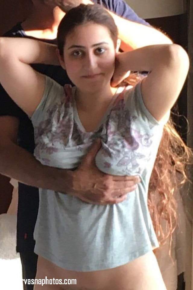 https://pub-5fcdf72a54cd4edbb03ec3edaa415a42.r2.dev/nakedleaks/afia's_exciting_honeymoon_photoshoot/0.jpg