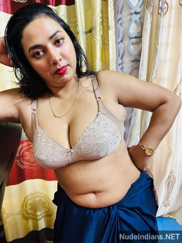 https://pub-5fcdf72a54cd4edbb03ec3edaa415a42.r2.dev/nakedleaks/ajmer_woman_is_alluring_wife_with_dual_spouses/62.jpg