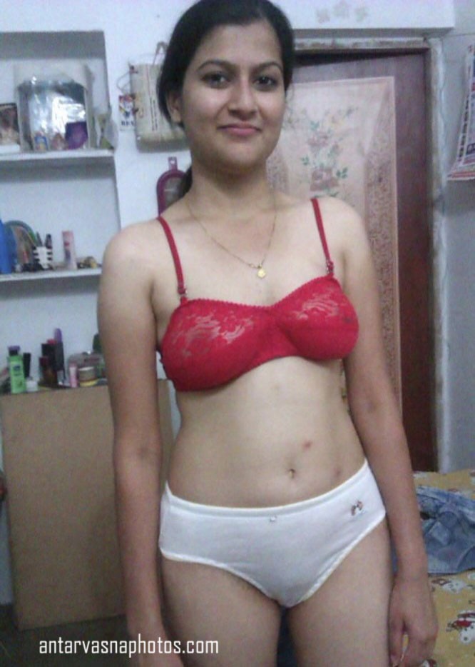 https://pub-5fcdf72a54cd4edbb03ec3edaa415a42.r2.dev/nakedleaks/aman_engages_in_intimate_act_with_his_friend's_wife_puja/1.jpg