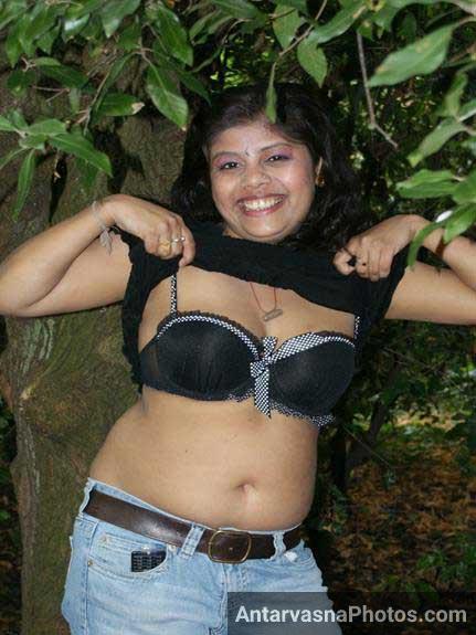 https://pub-5fcdf72a54cd4edbb03ec3edaa415a42.r2.dev/nakedleaks/amateur_indian_rupali's_exposed_bust/1.jpg