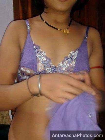 https://pub-5fcdf72a54cd4edbb03ec3edaa415a42.r2.dev/nakedleaks/amateur_indian_wife_showing_off_her_chest/1.jpg