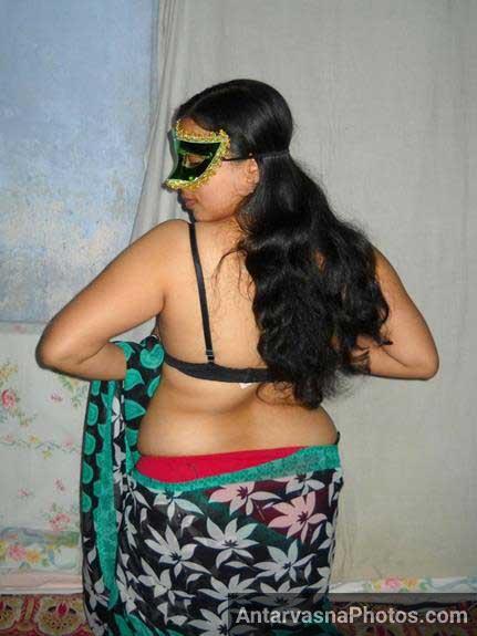 https://pub-5fcdf72a54cd4edbb03ec3edaa415a42.r2.dev/nakedleaks/amateur_velamma_bhabhi_with_busty_assets/0.jpg