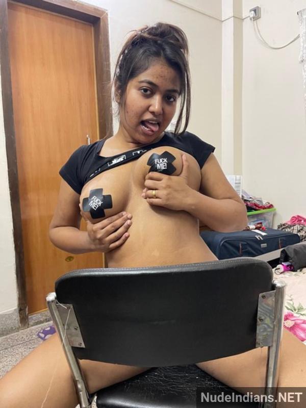 https://pub-5fcdf72a54cd4edbb03ec3edaa415a42.r2.dev/nakedleaks/andhra_beauty_flaunts_her_figure_in_lingerie_and_indulges_in_intimacy/19.jpg