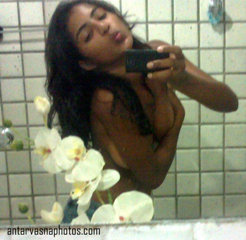 https://pub-5fcdf72a54cd4edbb03ec3edaa415a42.r2.dev/nakedleaks/anjali,_indian_girl,_capturing_nude_photos/1.jpg