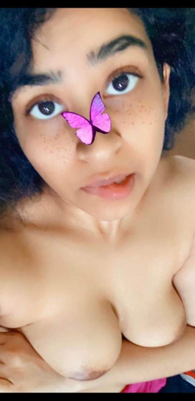 https://pub-5fcdf72a54cd4edbb03ec3edaa415a42.r2.dev/nakedleaks/ankita's_encounter_with_professor_in_indian_xxx_image/30.jpg