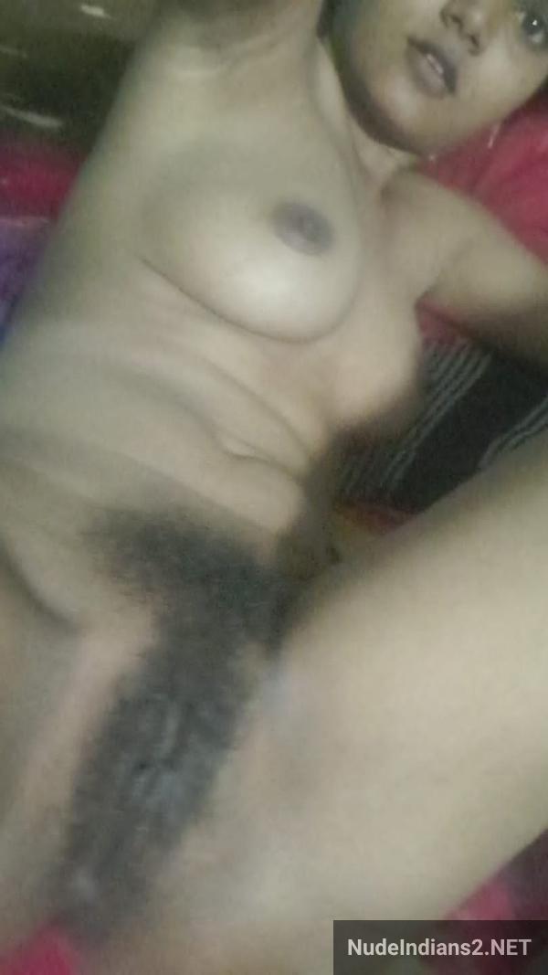 https://pub-5fcdf72a54cd4edbb03ec3edaa415a42.r2.dev/nakedleaks/anuradha's_seductive_selfies_for_boyfriend's_delight/2.jpg