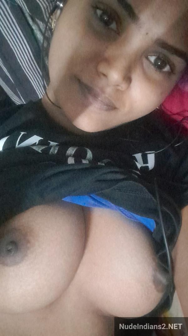 https://pub-5fcdf72a54cd4edbb03ec3edaa415a42.r2.dev/nakedleaks/anuradha's_seductive_selfies_for_boyfriend's_delight/22.jpg