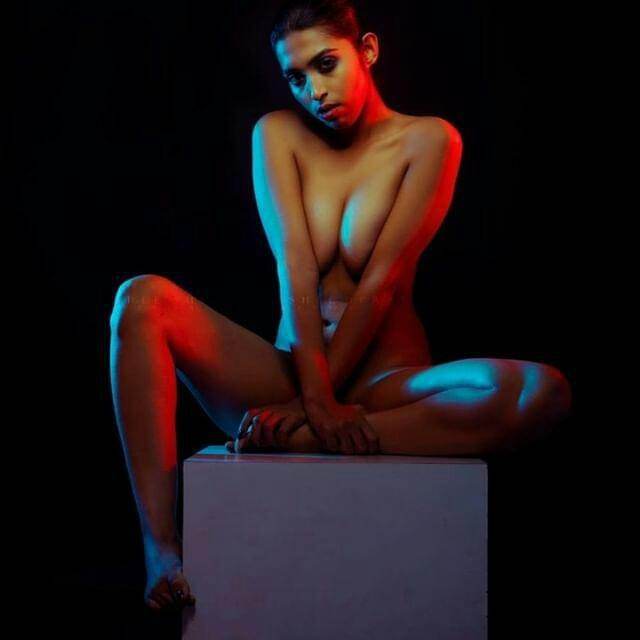 https://pub-5fcdf72a54cd4edbb03ec3edaa415a42.r2.dev/nakedleaks/arunima's_bollywood_sensual_photoshoot_exposed/10.jpg