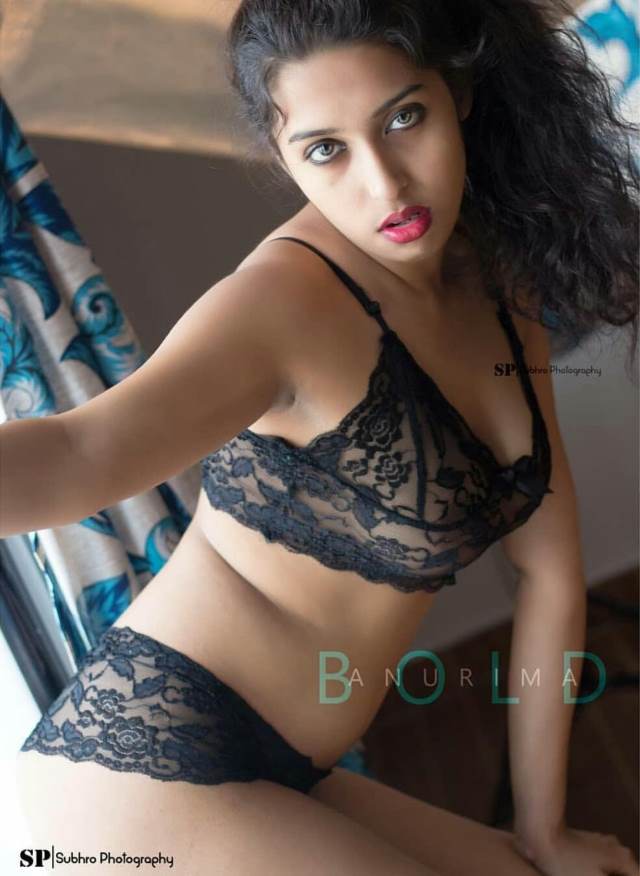 https://pub-5fcdf72a54cd4edbb03ec3edaa415a42.r2.dev/nakedleaks/arunima's_bollywood_sensual_photoshoot_exposed/23.jpg