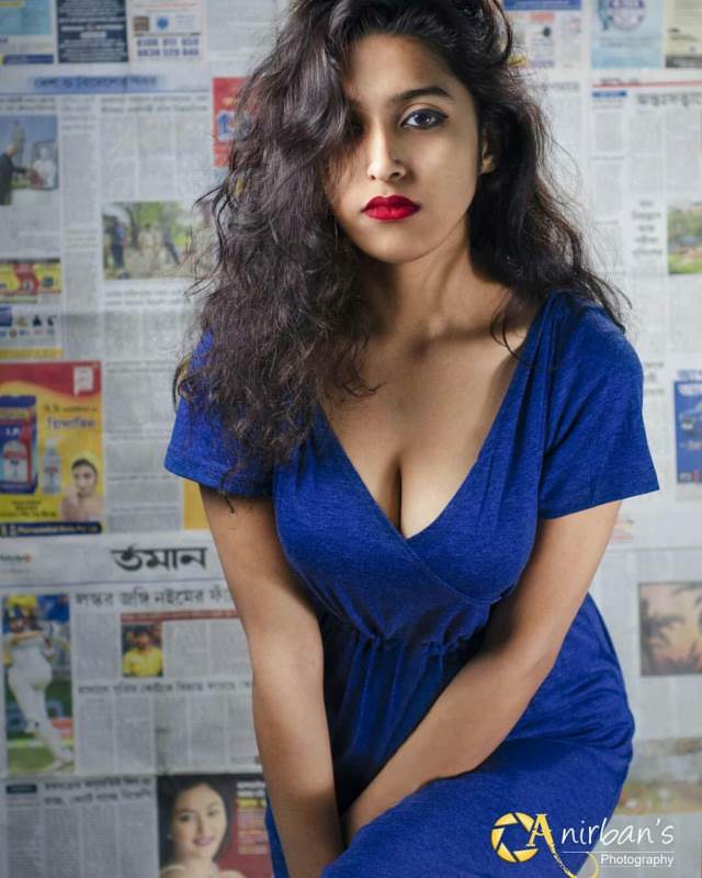 https://pub-5fcdf72a54cd4edbb03ec3edaa415a42.r2.dev/nakedleaks/arunima's_bollywood_sensual_photoshoot_exposed/29.jpg