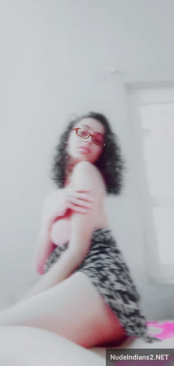 https://pub-5fcdf72a54cd4edbb03ec3edaa415a42.r2.dev/nakedleaks/assortment_of_desi_girlfriends_eager_to_stray_for_intimacy/11.jpg