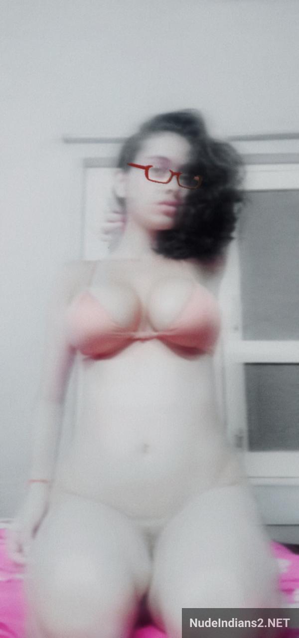 https://pub-5fcdf72a54cd4edbb03ec3edaa415a42.r2.dev/nakedleaks/assortment_of_desi_girlfriends_eager_to_stray_for_intimacy/12.jpg