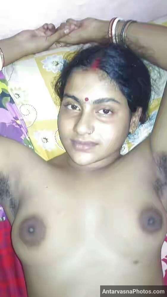 https://pub-5fcdf72a54cd4edbb03ec3edaa415a42.r2.dev/nakedleaks/attractive_bengali_bhabhi_showcasing_large_breasts_and_intimate_photos/3.jpg