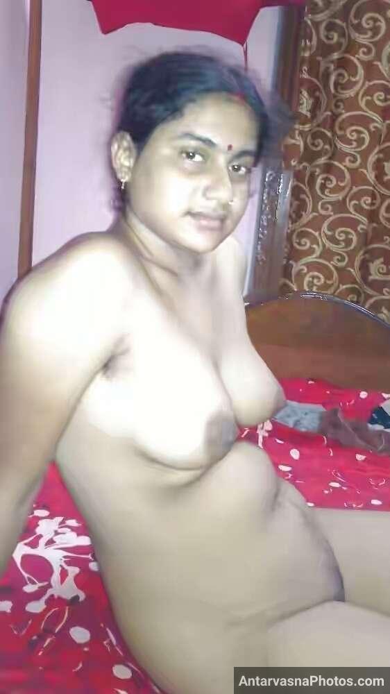 https://pub-5fcdf72a54cd4edbb03ec3edaa415a42.r2.dev/nakedleaks/attractive_bengali_bhabhi_showcasing_large_breasts_and_intimate_photos/4.jpg