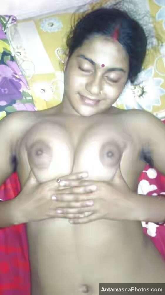 https://pub-5fcdf72a54cd4edbb03ec3edaa415a42.r2.dev/nakedleaks/attractive_bengali_bhabhi_showcasing_large_breasts_and_intimate_photos/6.jpg