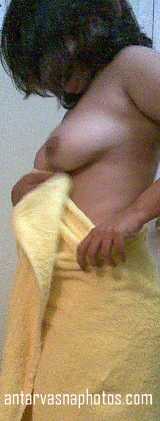 https://pub-5fcdf72a54cd4edbb03ec3edaa415a42.r2.dev/nakedleaks/attractive_chachi_with_alluring_assets/2.jpg