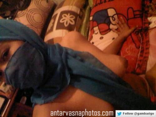 https://pub-5fcdf72a54cd4edbb03ec3edaa415a42.r2.dev/nakedleaks/attractive_images_of_a_muslim_teen's_boobs_and_pussy/2.jpg