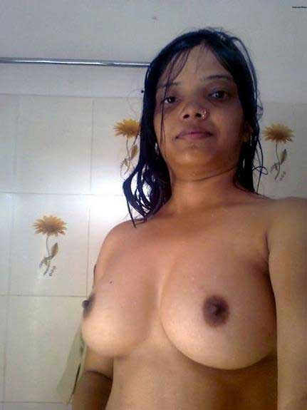https://pub-5fcdf72a54cd4edbb03ec3edaa415a42.r2.dev/nakedleaks/attractive_images_of_bhabhi_in_the_shower/8.jpg