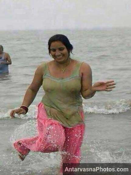 Attractive Images of Indian Girls Without Clothing
