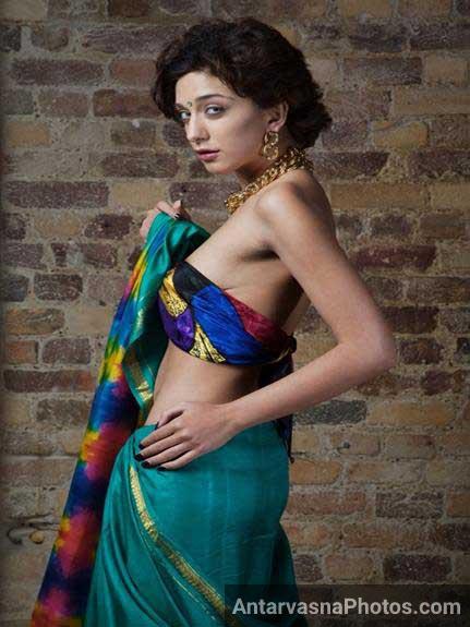 https://pub-5fcdf72a54cd4edbb03ec3edaa415a42.r2.dev/nakedleaks/attractive_indian_girl_with_petite_bust_in_traditional_attire/1.jpg