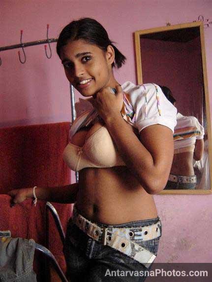 https://pub-5fcdf72a54cd4edbb03ec3edaa415a42.r2.dev/nakedleaks/attractive_indian_woman_arouses_her_friend/3.jpg