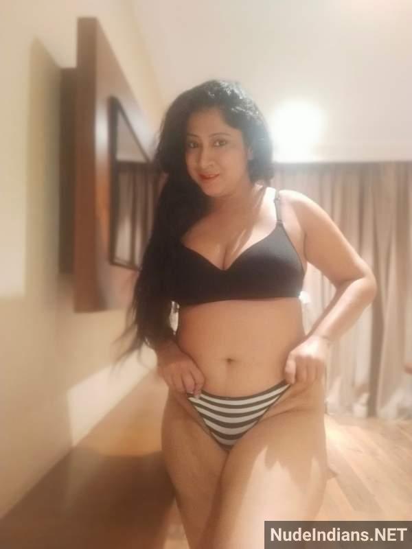 https://pub-5fcdf72a54cd4edbb03ec3edaa415a42.r2.dev/nakedleaks/attractive_indian_women_in_lingerie_adult_images/37.jpg