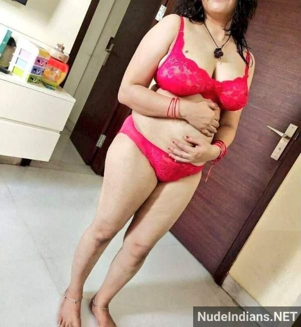https://pub-5fcdf72a54cd4edbb03ec3edaa415a42.r2.dev/nakedleaks/attractive_indian_women_in_lingerie_adult_images/46.jpg