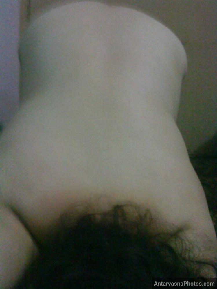 https://pub-5fcdf72a54cd4edbb03ec3edaa415a42.r2.dev/nakedleaks/attractive_kashmiri_lady's_22_sensual_photographs/14.jpg