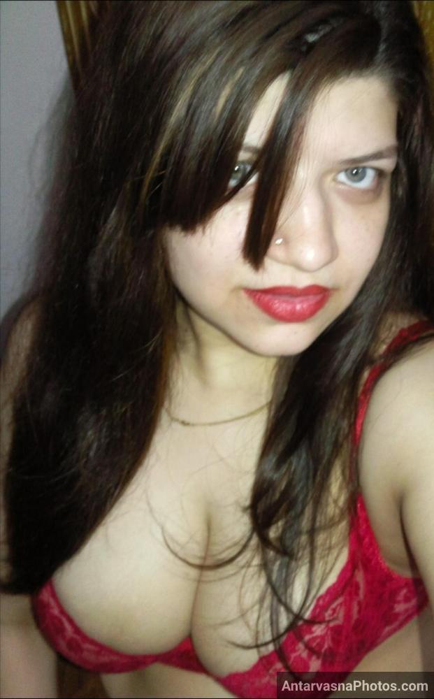 https://pub-5fcdf72a54cd4edbb03ec3edaa415a42.r2.dev/nakedleaks/attractive_kashmiri_lady's_22_sensual_photographs/4.jpg