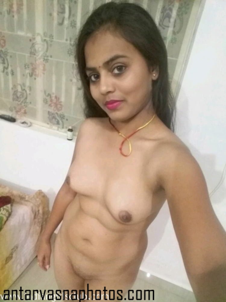 https://pub-5fcdf72a54cd4edbb03ec3edaa415a42.r2.dev/nakedleaks/attractive_married_woman_intimate_images/3.jpg