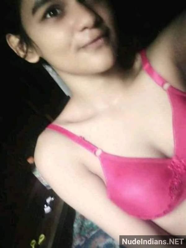 https://pub-5fcdf72a54cd4edbb03ec3edaa415a42.r2.dev/nakedleaks/attractive_naked_ladies_from_bangladesh_in_provocative_selfies/16.jpg