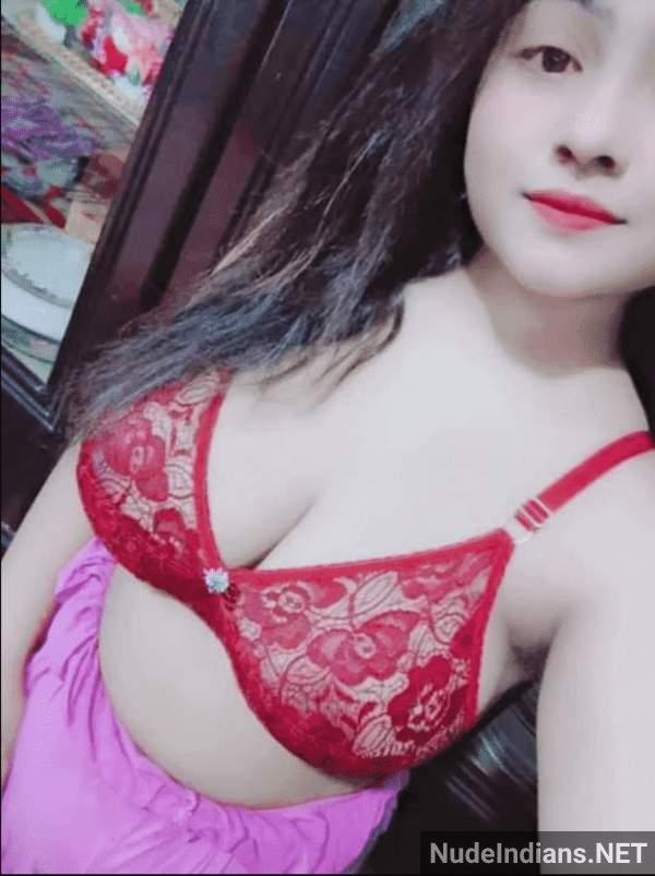 https://pub-5fcdf72a54cd4edbb03ec3edaa415a42.r2.dev/nakedleaks/attractive_naked_ladies_from_bangladesh_in_provocative_selfies/49.jpg