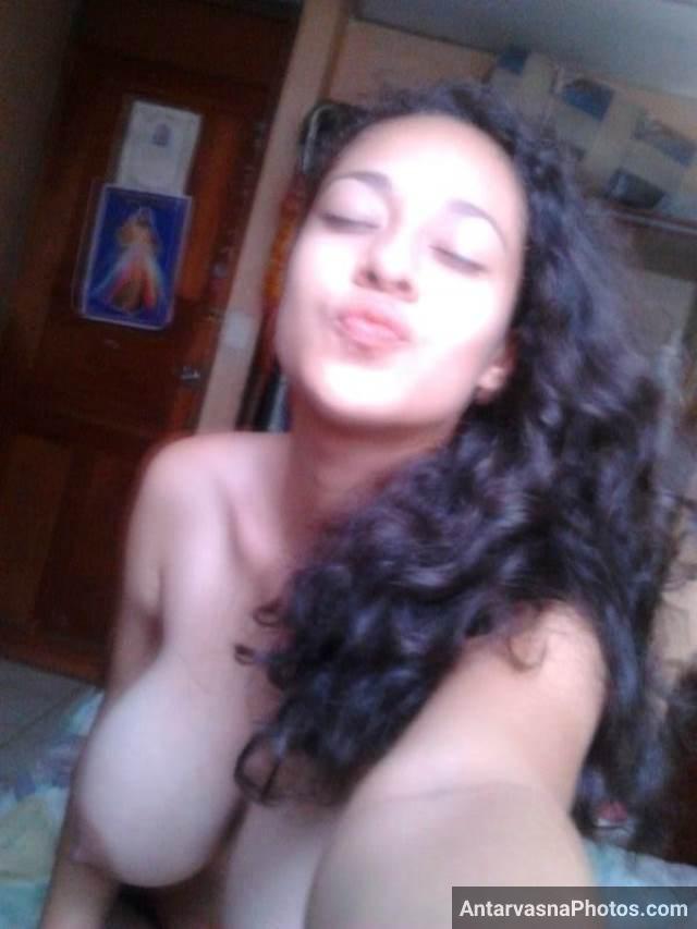 https://pub-5fcdf72a54cd4edbb03ec3edaa415a42.r2.dev/nakedleaks/attractive_sameera's_indian_boobs_captured_in_photos/22.jpg