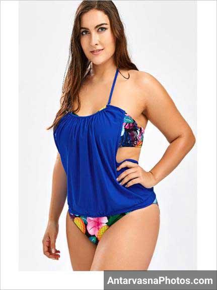 Attractive voluptuous model in steamy nude images