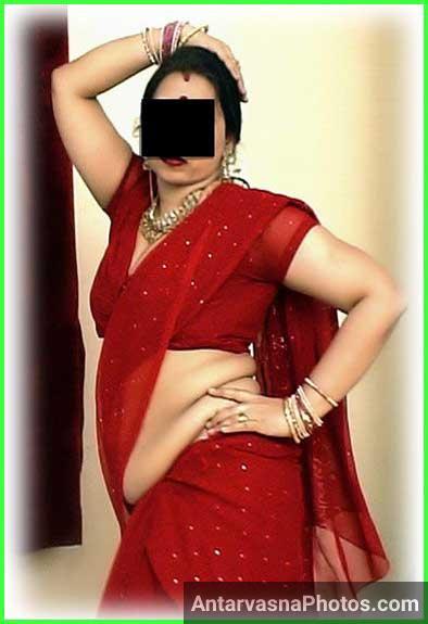 https://pub-5fcdf72a54cd4edbb03ec3edaa415a42.r2.dev/nakedleaks/auntie_revealing_her_buttocks_by_lifting_her_saree/0.jpg