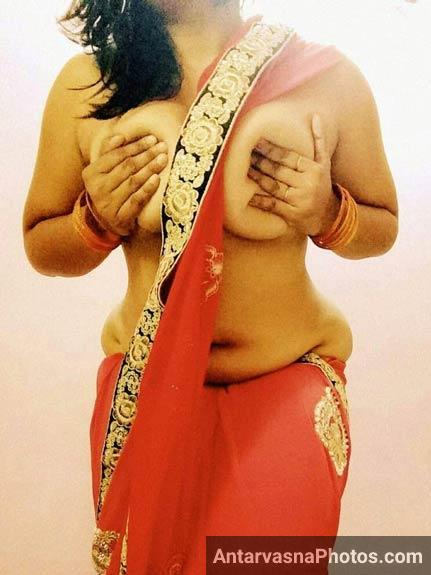 https://pub-5fcdf72a54cd4edbb03ec3edaa415a42.r2.dev/nakedleaks/aunty_flaunting_her_assets_in_a_saree/3.jpg