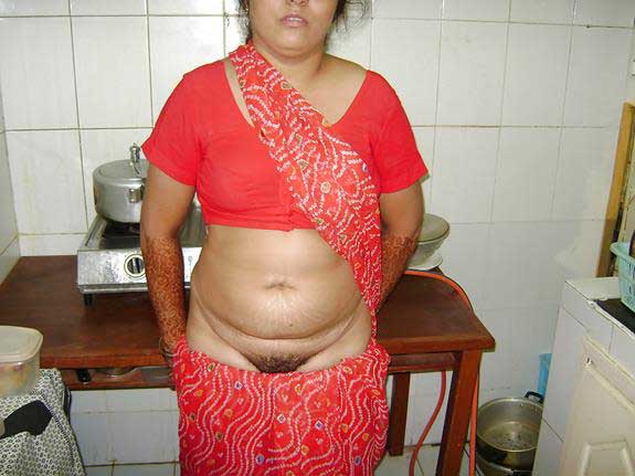 https://pub-5fcdf72a54cd4edbb03ec3edaa415a42.r2.dev/nakedleaks/aunty_with_generous_curves_and_bushy_hair_down_there/1.jpg