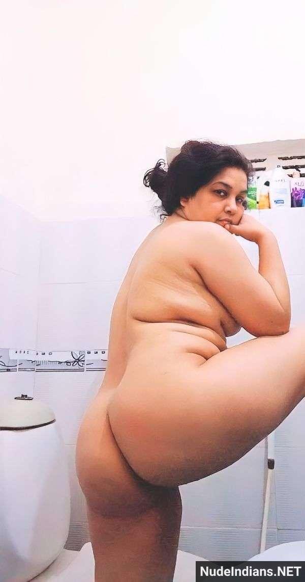 https://pub-5fcdf72a54cd4edbb03ec3edaa415a42.r2.dev/nakedleaks/authentic_bihari_woman_in_revealing_photos_showcasing_curves/26.jpg