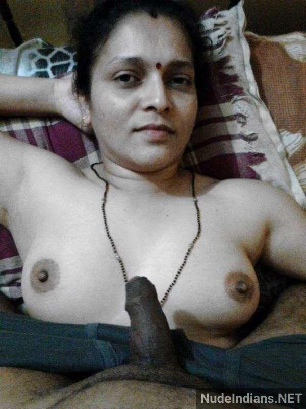 https://pub-5fcdf72a54cd4edbb03ec3edaa415a42.r2.dev/nakedleaks/authentic_indian_aunty_intimate_moments_captured_on_camera/28.jpg