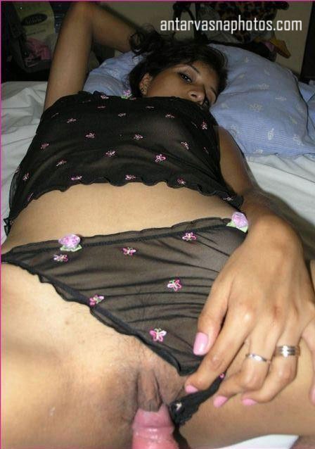 https://pub-5fcdf72a54cd4edbb03ec3edaa415a42.r2.dev/nakedleaks/authentic_indian_women_and_bhabhi's_intimate_images/2.jpg
