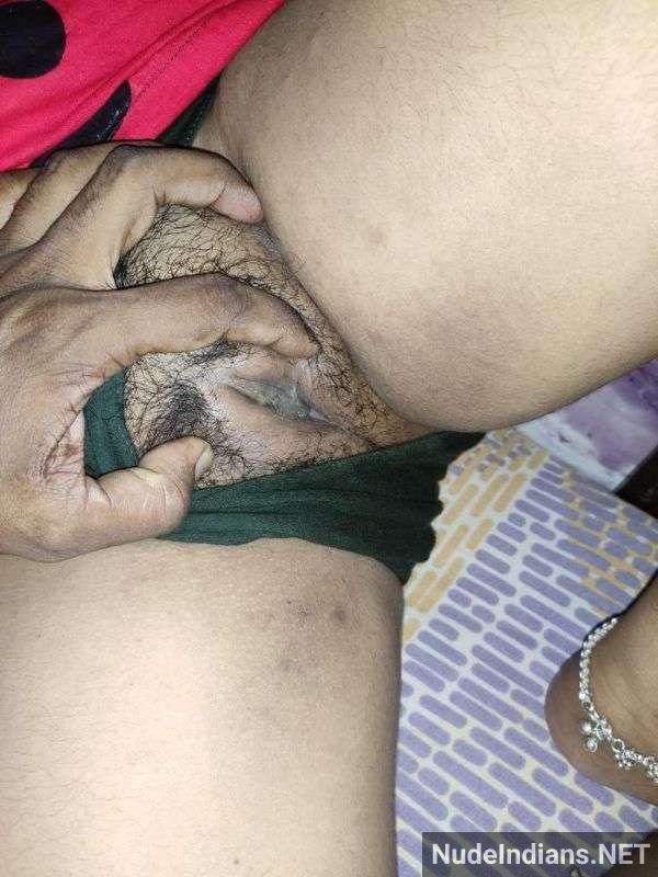 https://pub-5fcdf72a54cd4edbb03ec3edaa415a42.r2.dev/nakedleaks/authentic_kerala_mallu_photos_of_seductive_wives/43.jpg