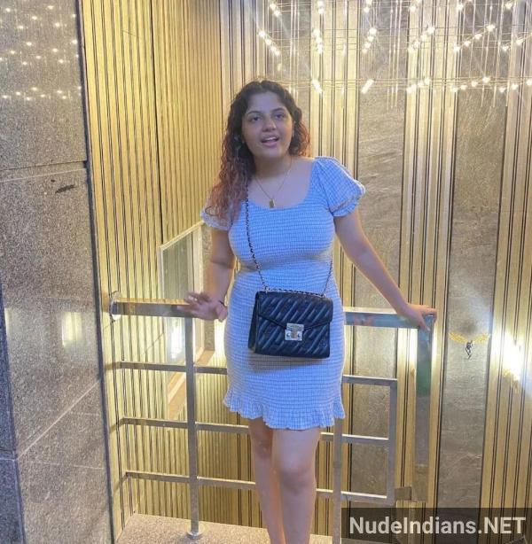 https://pub-5fcdf72a54cd4edbb03ec3edaa415a42.r2.dev/nakedleaks/bangalore_ramya_exposes_assets_in_corporate_affair/1.jpg