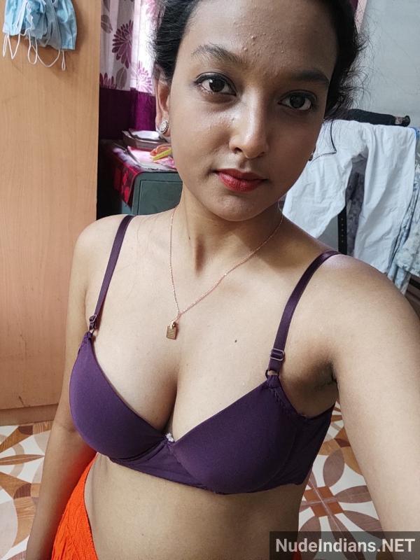 https://pub-5fcdf72a54cd4edbb03ec3edaa415a42.r2.dev/nakedleaks/bangalore_secretary_saumya's_enticing_brown_selfies/101.jpg